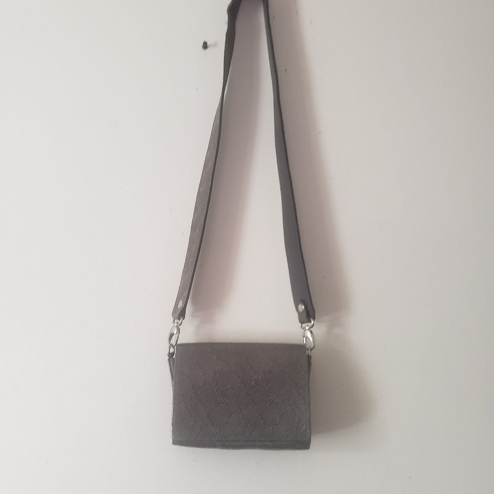 Piper & Skye Lola Crossbody/Shoulder Gunmetal Embossed Leather. - Picture 7 of 16